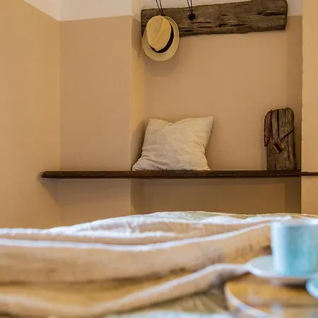 Casa Amelia Sul Mare * سانتا ماريا نافاريز